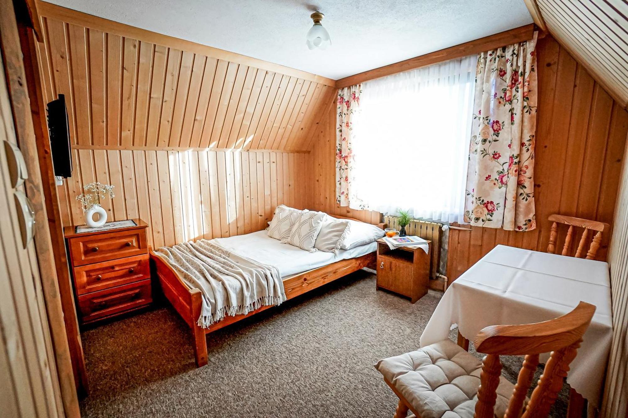 Pokoje Goscinne U Chycow Zakopane Zewnętrze zdjęcie