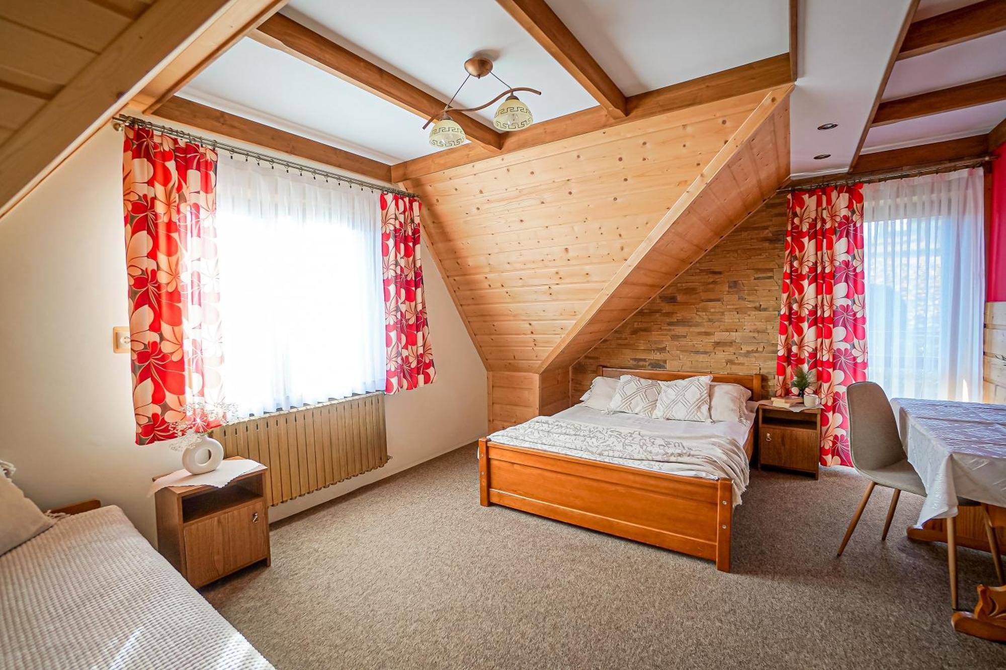 Pokoje Goscinne U Chycow Zakopane Zewnętrze zdjęcie