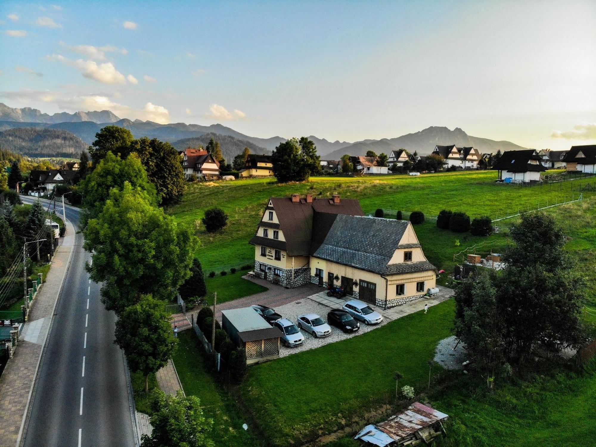 Pokoje Goscinne U Chycow Zakopane Zewnętrze zdjęcie